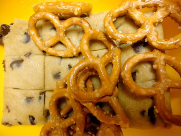 chocolate chip cookie dough pretzels